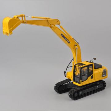 NEW Komatsu PC200 Excavator 1:50 Scale DieCast Metal Model