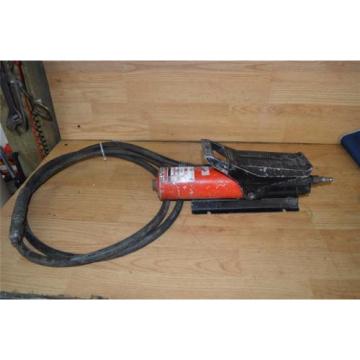 Hydraulic air operated pump Blackhawk USA with hose Body Ram power puller