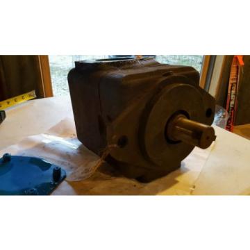 VICKERS VANE PUMP 45V 42A 1A22 LH 02-137140R