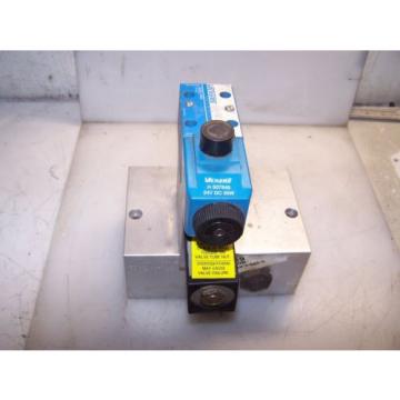 Origin VICKERS PILOT SOLENOID VALVE DG4V-3-2AL-M-U-H7-60 WITH ALUMINUM MANIFOLD