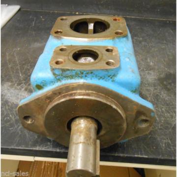 VICKERS VANE PUMP L-4 229633 45V 42A 8619