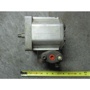 NEW SAUER SUNSTRAND HYDRAULIC PUMP # TAU22-90/33 5DC007R0W-E/4N