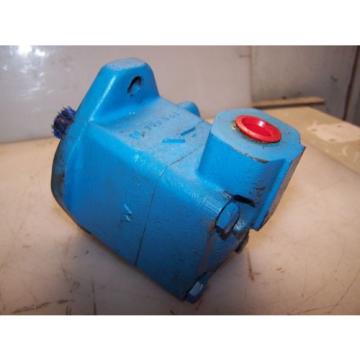 Origin VICKERS VANE HYDRAULIC PUMP V101P1P1A20  2500 PSI MAX 1#034; INLET 1/2#034; OUTLET