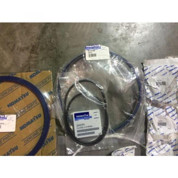 Genuine OEM Komatsu PC200 Rear Suspension Seal Kit AK5750 #6 image