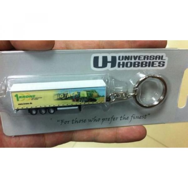 Universal Hobbies Komatsu UH 5531 Krone Big Pack Trailer Key chain Keyring #2 image
