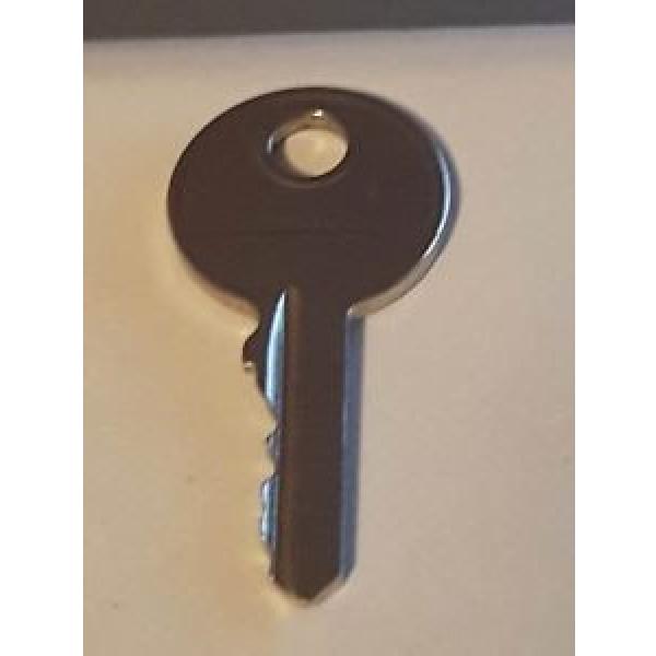 LINDE 633 FORKLIFT PLANT KEY #1 image