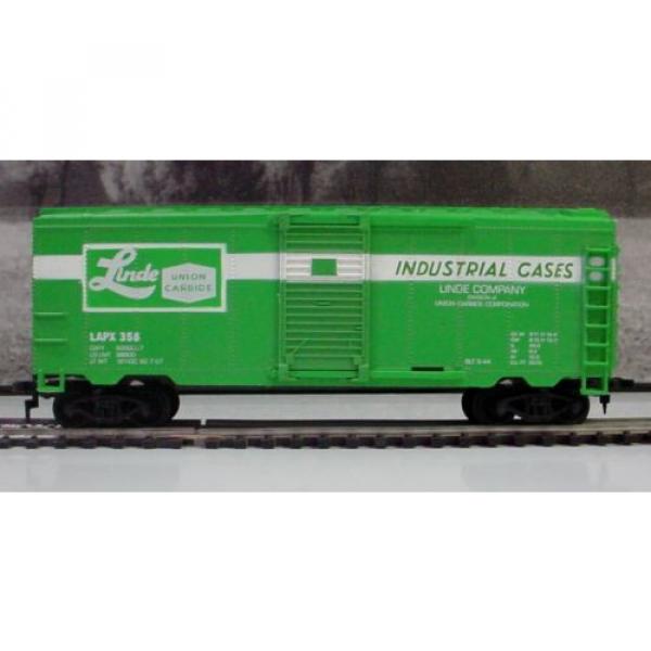 HO Scale Life-Like Linde Union Carbide 40&#039; Sliding Door Box Car LAPX #358 #4 image