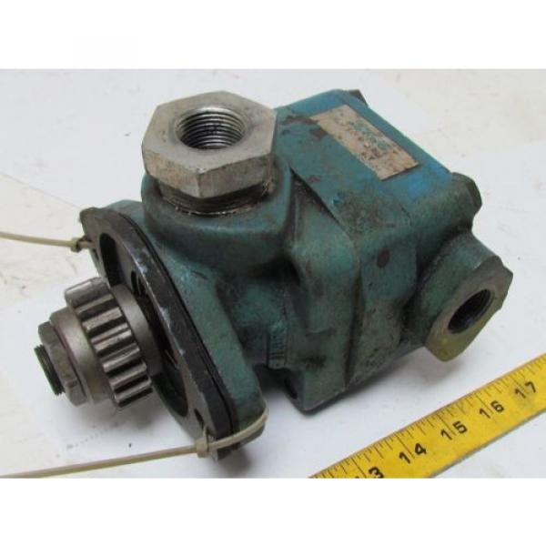 Vickers V20 1P11P 3C20 LH Hydraulic Pump #1 image