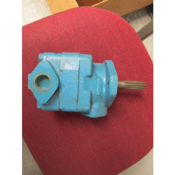 VICKERS VANE PUMP V20 1P13P 11B 11L NOS 11 spline shaft #4 image