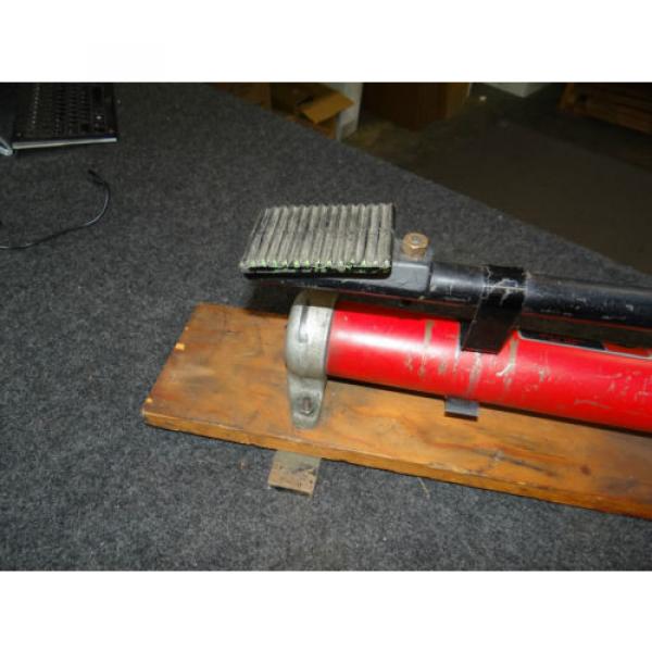 T&amp;B Greenlee Hydraulic Hand / Foot Pump 13586, 9800 PSI #9 image