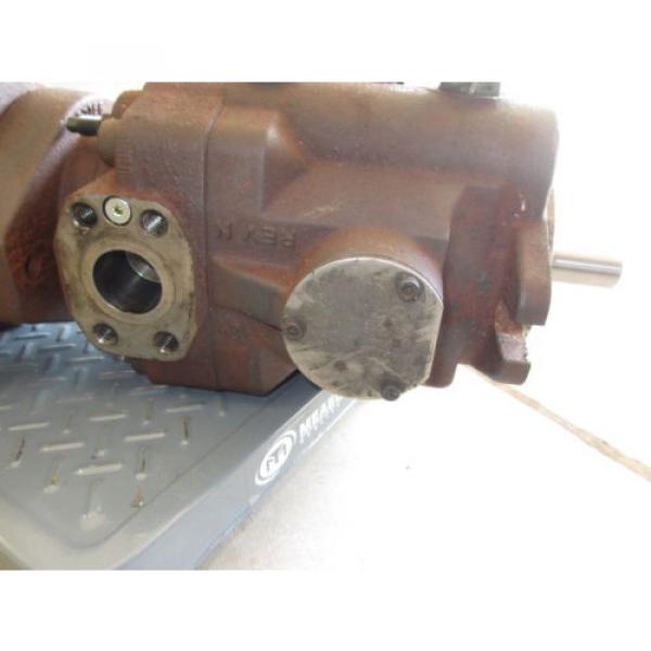 Parker PVP33302R26B1V21 Tandem Hydraulic Pump PVP33202R26A421 #9 image