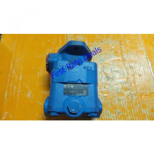 Vickers 02-142737-7 Single Vane Pump V20F 1S12S 38C7H 22L V20 12 GPM Eaton NEW #4 image