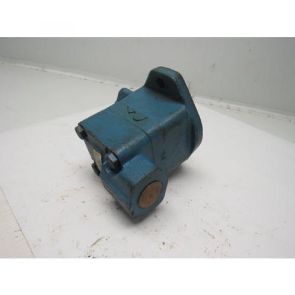 Vickers V101P2S1A20 Single Vane Hydraulic Pump 1#034; Inlet 1/2#034; Outlet #6 image