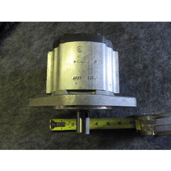 NEW ULTRA GEAR PUMP # 1606-4697 #1 image