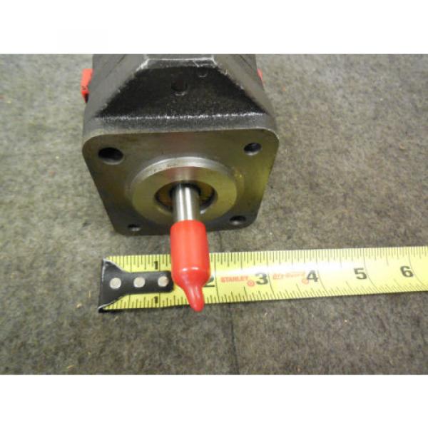 NEW CAT GEAR PUMP # 2030825 DELTA #2 image