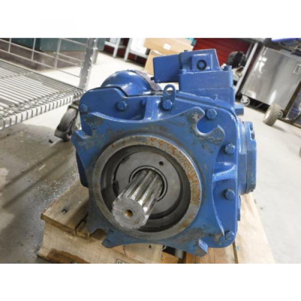 Eaton Hydrostatic Pump 7620-105 Hydraulic Industrial Commercial Pumps Tractor #1 image