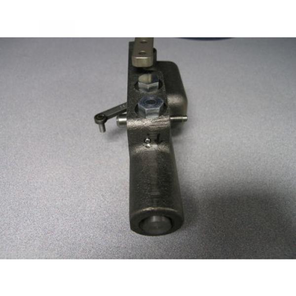 Eaton Corporation 102784-052 Pump Inching Control Valve S/A #6 image