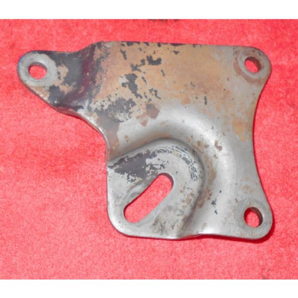 1963 1964 1965 Mustang Falcon Fairlane Comet ORIG 260 289 EATON P/S PUMP BRACKET #1 image