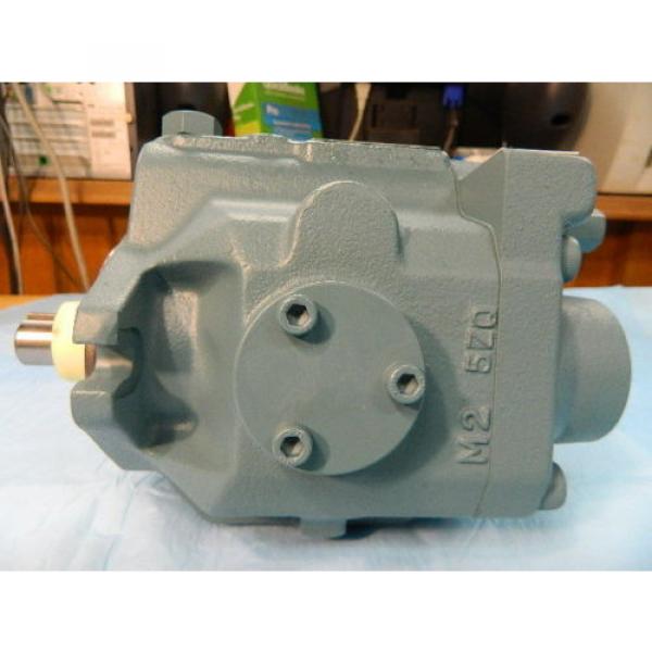 Origin DAIKIN V-SERIES HYDRAULIC PISTON PUMP V15A2R-95 NIB #5 image