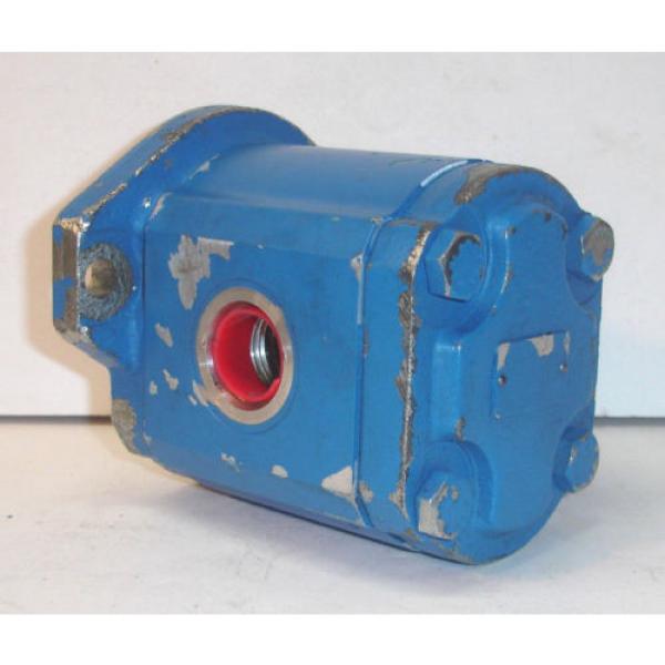 origin Old Stock Vickers? Hydraulic Vane Pump 2201 998597, Bobcat? Skid Steer? #4 image