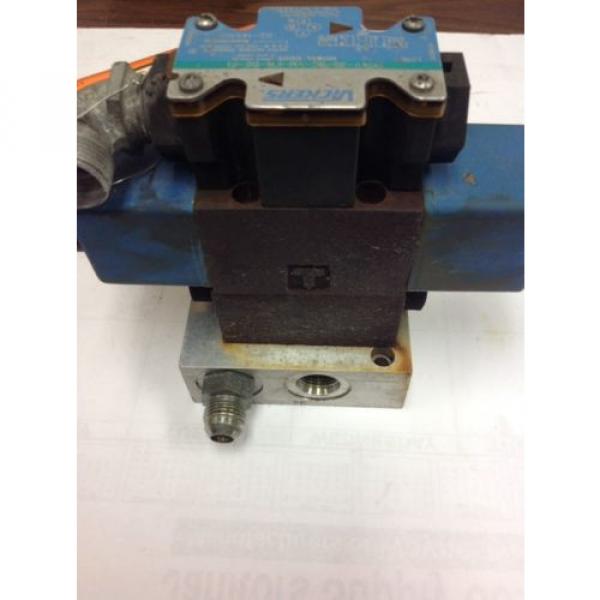 Vickers Hydraulic Solenoid Valve DG4V-3S-8C-VM-FW-B5-61 W/Hydraulic Valve L 93B #7 image