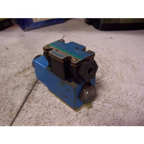 Origin VICKERS DG4V-3S-OBL-M-FW-B5-60 HYDRAULIC DIRECTIONAL VALVE 120 VAC COIL #2 image