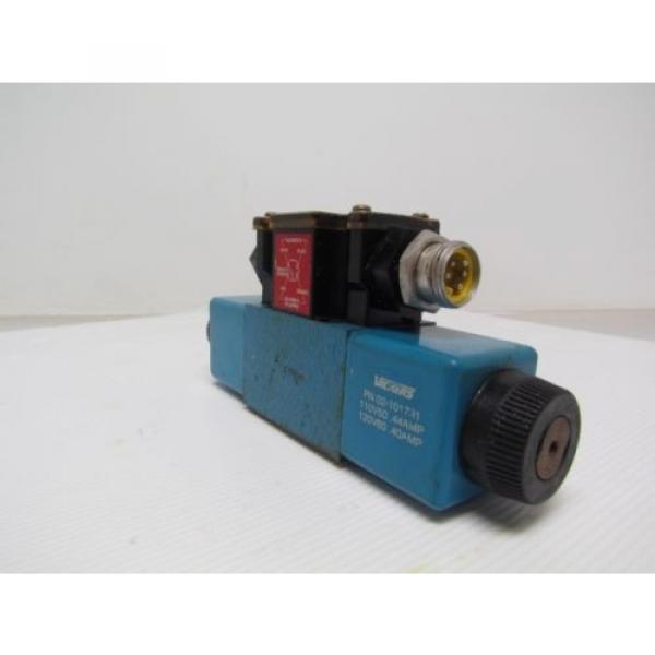 Vickers DG4V-3S-33C-M-FPA5WL-B5-60 Hydraulic Directional Control Valve #2 image