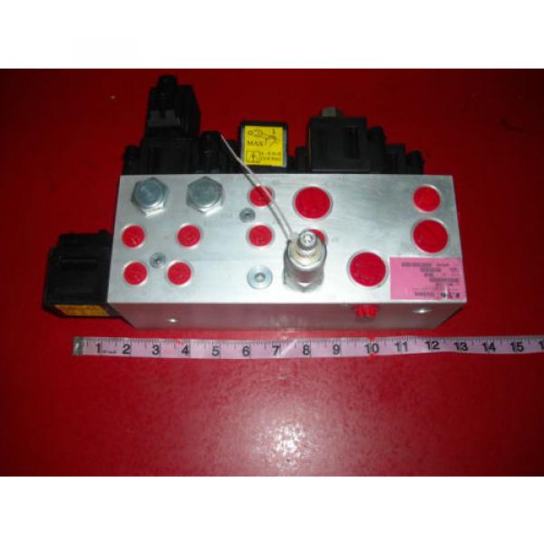 Eaton Vickers MCD-7818 Hydraulic Manifold Valve origin #2 image