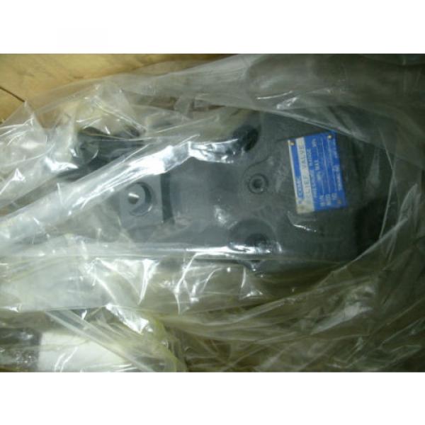 TOKIMEC VICKERS HYDRAULIC RELIEF VALVE TCG62-10-FV-F-P7-H-15-SH 48274706 Origin #1 image