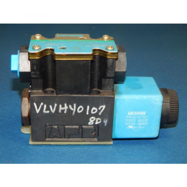 Vickers DG4V-3S-OBL-M-FW-B5-60 Hydraulic Directional Valve 51/2#034;Inch NPT #5 image