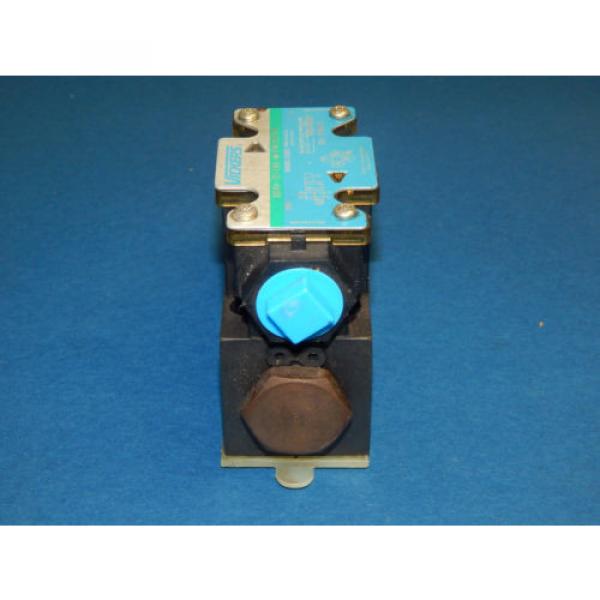 Vickers DG4V-3S-OBL-M-FW-B5-60 Hydraulic Directional Valve 51/2#034;Inch NPT #7 image