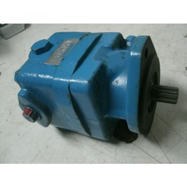 EATON VICKERS POWER STEERING PUMP # V20F-1P6P-38C8H-22L V20F1P6P38C Origin #1 image