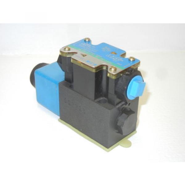 EATON VICKERS DG4V-3S-0BL-M-FW-B5-60 Origin DIRECTIONAL VALVE DG4V3S0BLMFWB560 #3 image