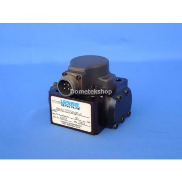 Vickers SM4-201557-80/40-10 Servo Valve #1 image