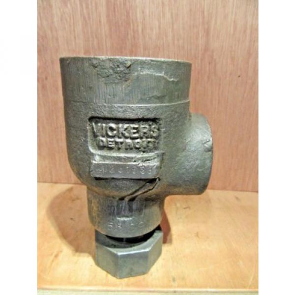 Origin OLD STOCK VICKERS DETROIT C2-815-S3 CHECK VALVE 5599 RIGHT ANGLE #1 image