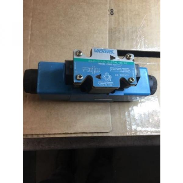 Vickers Pilot Hydraulic Valve DG4V-3S-6N-M-FTWL-B5-60 Fast Free Shipping Oshelf #1 image