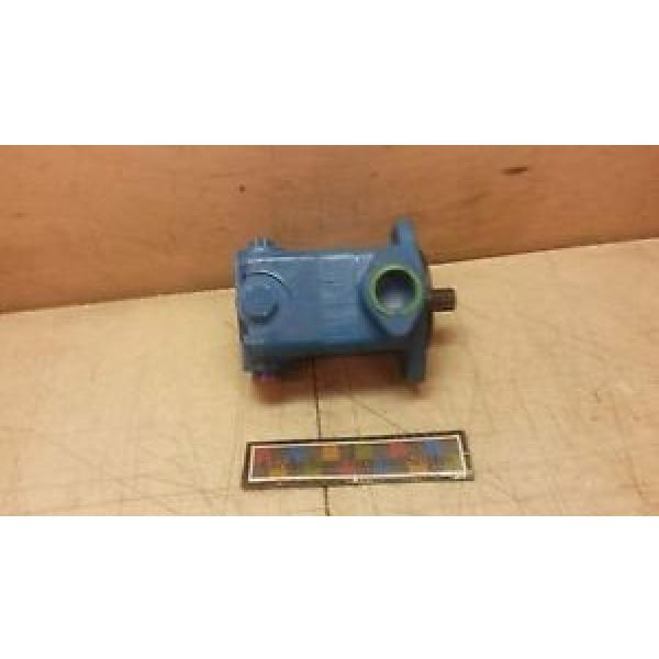 NOS Vickers V10 Series Hydraulic Vane Pump V10F-1P7P-38D-5H-20 Mack 38QC-375P4 #1 image