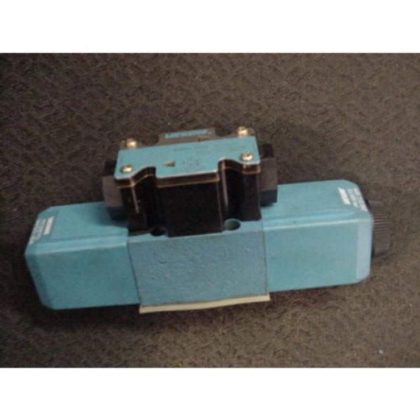 origin Eaton Vickers Hydraulic Solenoid Valve 02-146885 DG4V-3-6C-M-FPA5WL-H7-60 #1 image