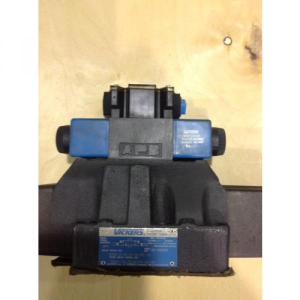 Vickers hydraulic directional control valve DG5S8-2D-M-FW-B5-30 #2 image