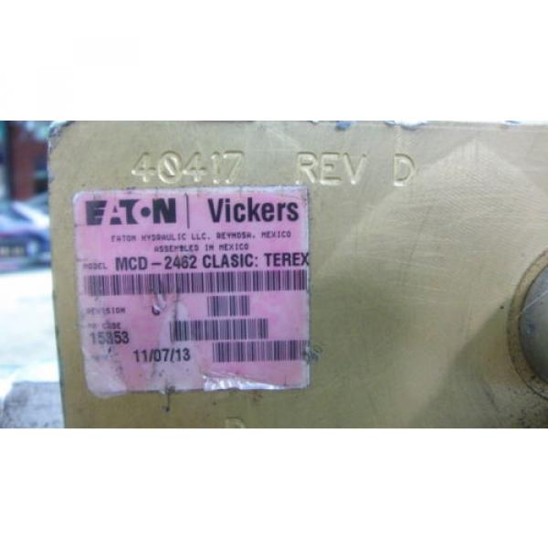 VICKERS HYDRAULIC VALVE #1022733J MODEL#MCD-2462 CLASSIC:TEREX USED #7 image
