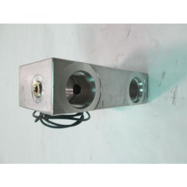 Origin Vickers Hydraulic Block 900-3909-05 Solenoid 300AA00095A Bandit Chipper Part #5 image