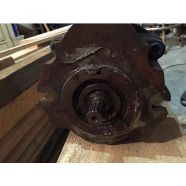 Vickers motorhome hydraulic pump off Zephyr 2001 motorhome - # 02-341980 #7 image