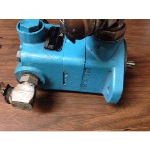 VICKERS POWER STEERING HYDRAULIC PUMP MODEL V10F #1 image