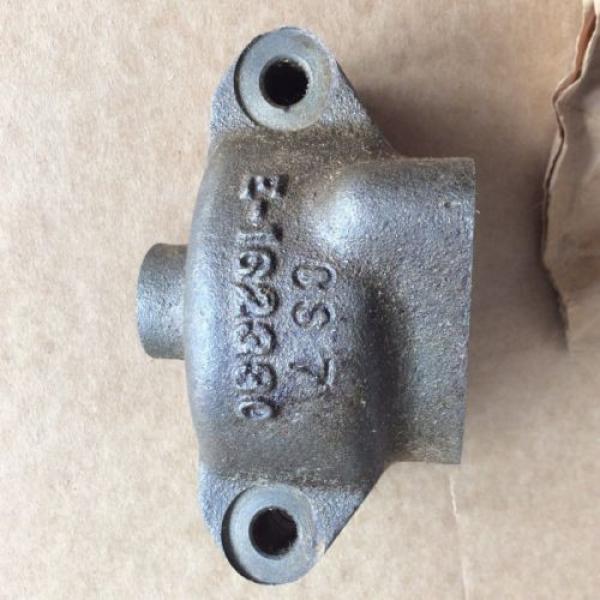 NOS Ford Tractor HYDRAULIC PUMP GEAR HOUSING Vickers Vane  NCA905A #1 image