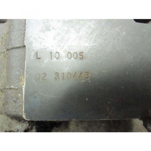 Origin VICKERS 3 SPOOL CONTROL VALVE # 02-310443 #2 image