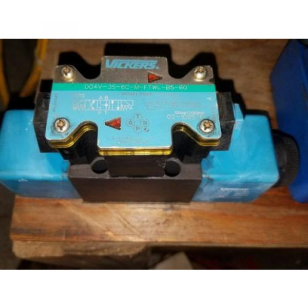 Vickers, DG4V-3S-6C-M-FTWL-B5-60, Directional Valve #1 image