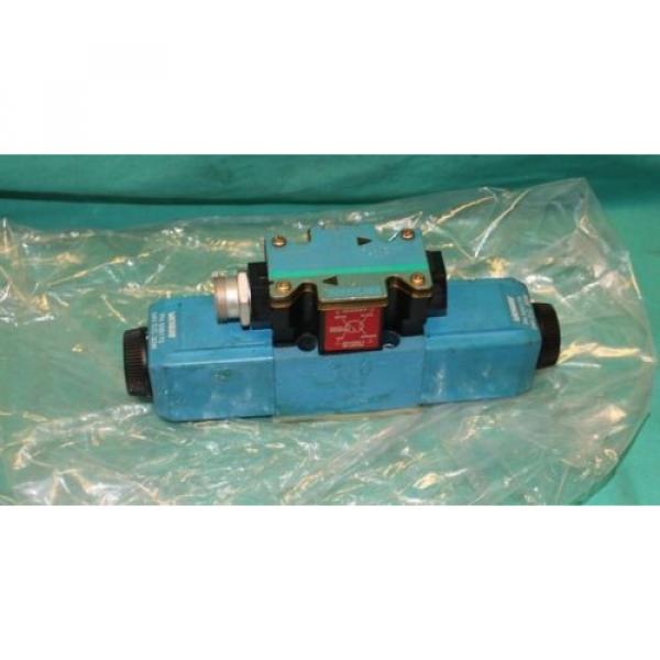 Vickers, DG4V-3S-6C-M-FPA5WL-H5-60, Hydraulic Directional Valve Eaton Origin #1 image