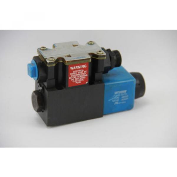 Vickers DG4V-3S-2A-M-FPA3WL-B5-60 Solenoid Directional Valve 100Bar 1/2#034; NPT #7 image