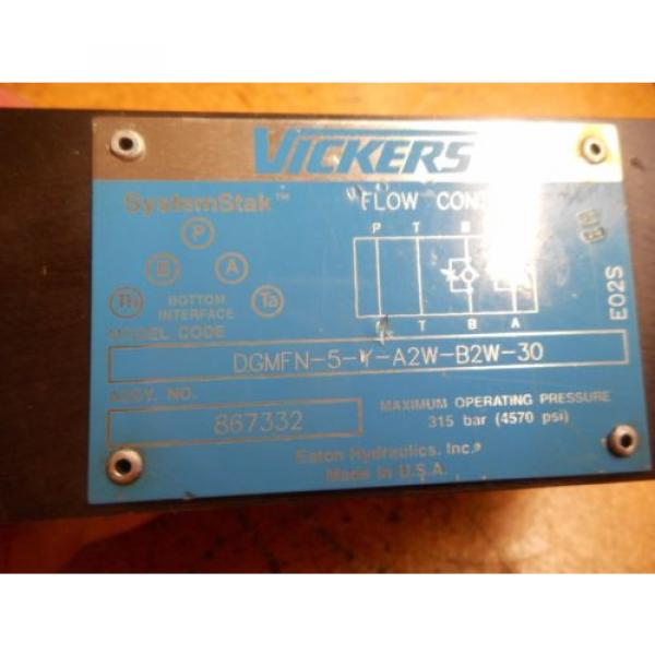 Vickers DGMFN-5-Y-A2W-B2W-30 SystemStak Flow Control Valve 315bar origin Old Stock #3 image