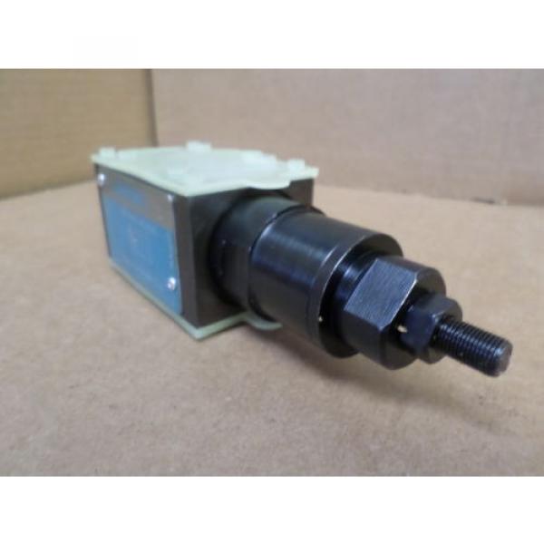 Vickers DGMX2-3-PP-AW-S-40 Pressure Reducing Valve #1 image